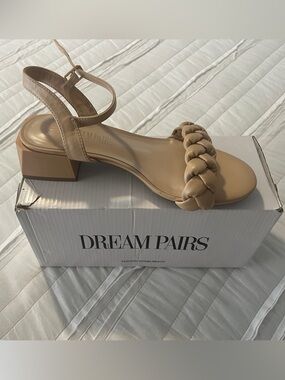 NWT Dream Pairs Nude Braided Strap Block Heel Sandals